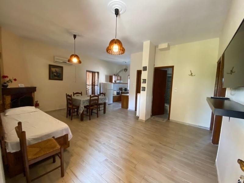 Menelaos Apartments Lefokastro Extérieur photo