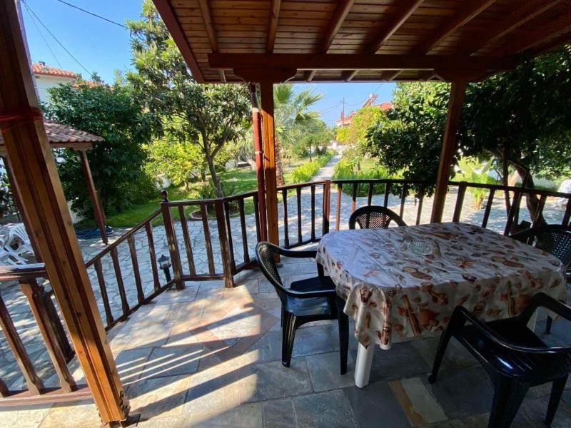 Menelaos Apartments Lefokastro Extérieur photo