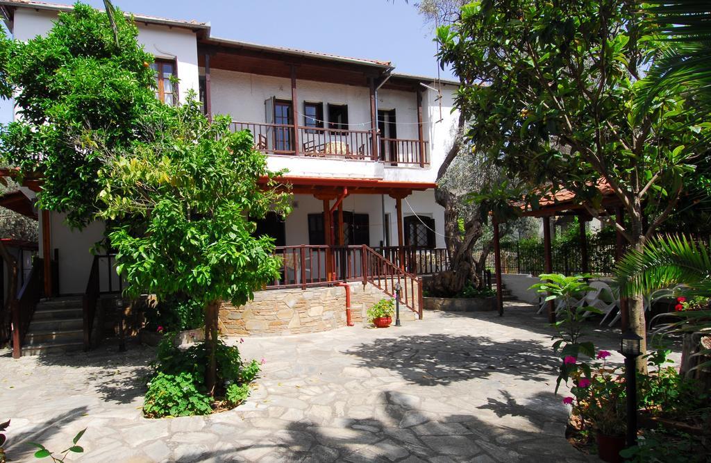Menelaos Apartments Lefokastro Extérieur photo
